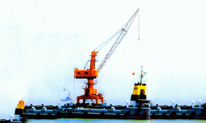 430型10噸門座式起重機(jī) 430型10噸門座式起重機(jī)